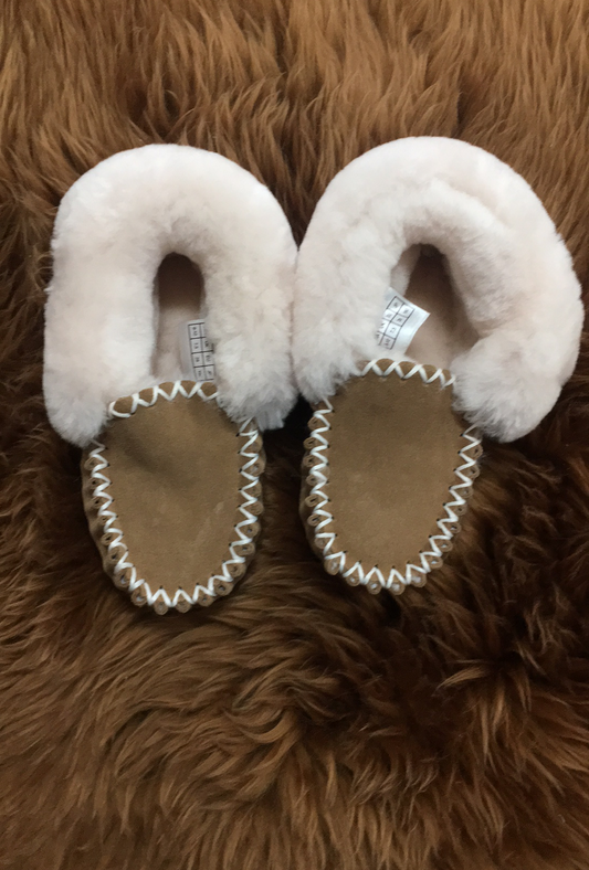 Kids Ugg Moccasins chestnut